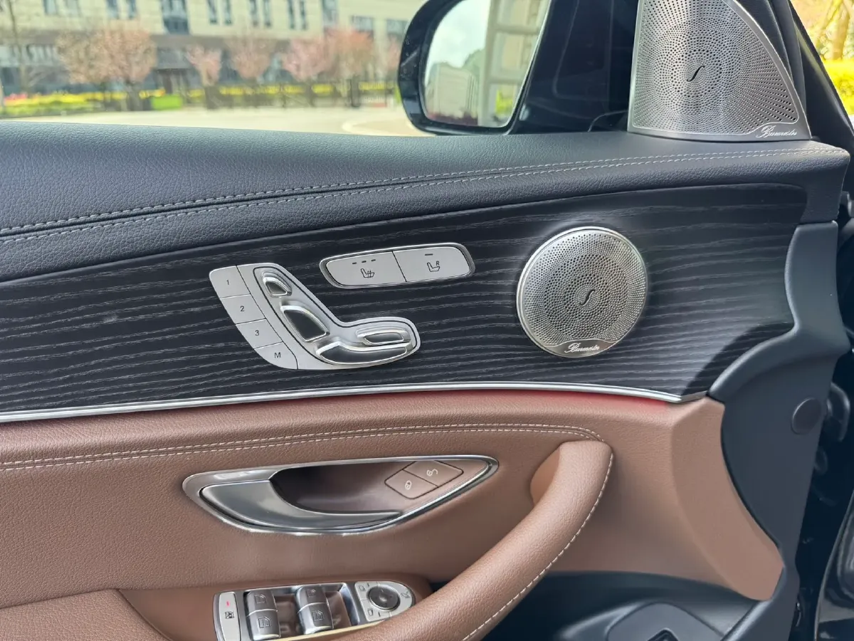 2020 Mercedes-Benz E Class 2.0T 258HP L4 9AT,autocango,china used car exporter,china ev exporter,chinese used car exporter,chinese used ev exporter