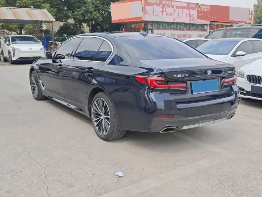 2023 BMW 5 Series 2.0T 245HP L4 8AT,autocango,china used car exporter,china ev exporter,chinese used car exporter,chinese used ev exporter