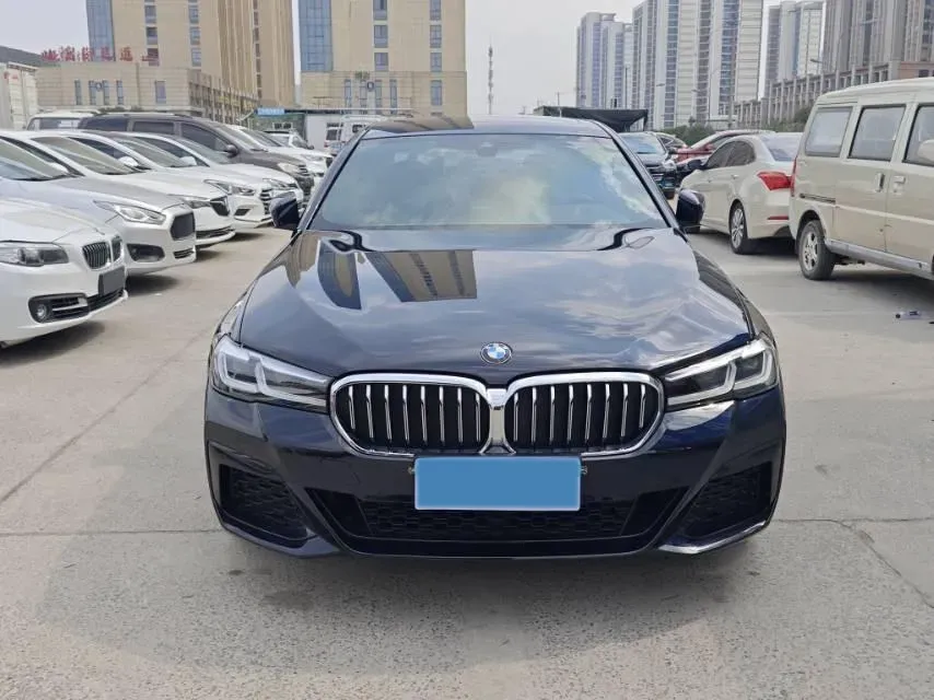 2023 BMW 5 Series 2.0T 245HP L4 8AT,autocango,china used car exporter,china ev exporter,chinese used car exporter,chinese used ev exporter