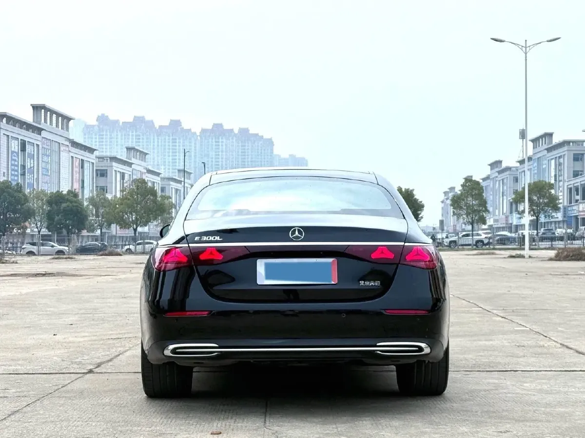 2025 Mercedes-Benz E Class 2.0T 258HP L4 9AT,autocango,china used car exporter,china ev exporter,chinese used car exporter,chinese used ev exporter