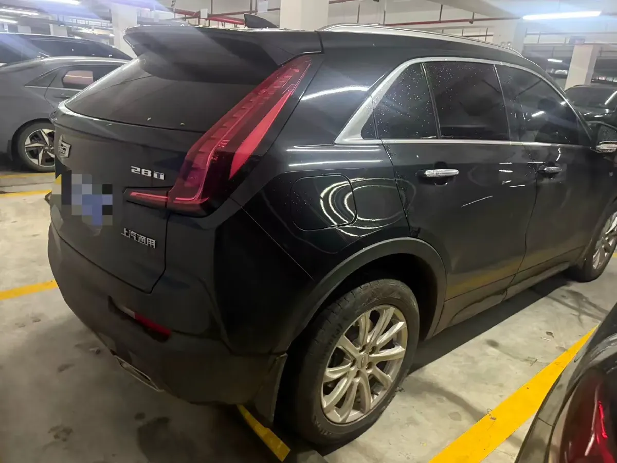 2022 Cadillac XT4 2.0T 237HP L4 9AT,autocango,china used car exporter,china ev exporter,chinese used car exporter,chinese used ev exporter