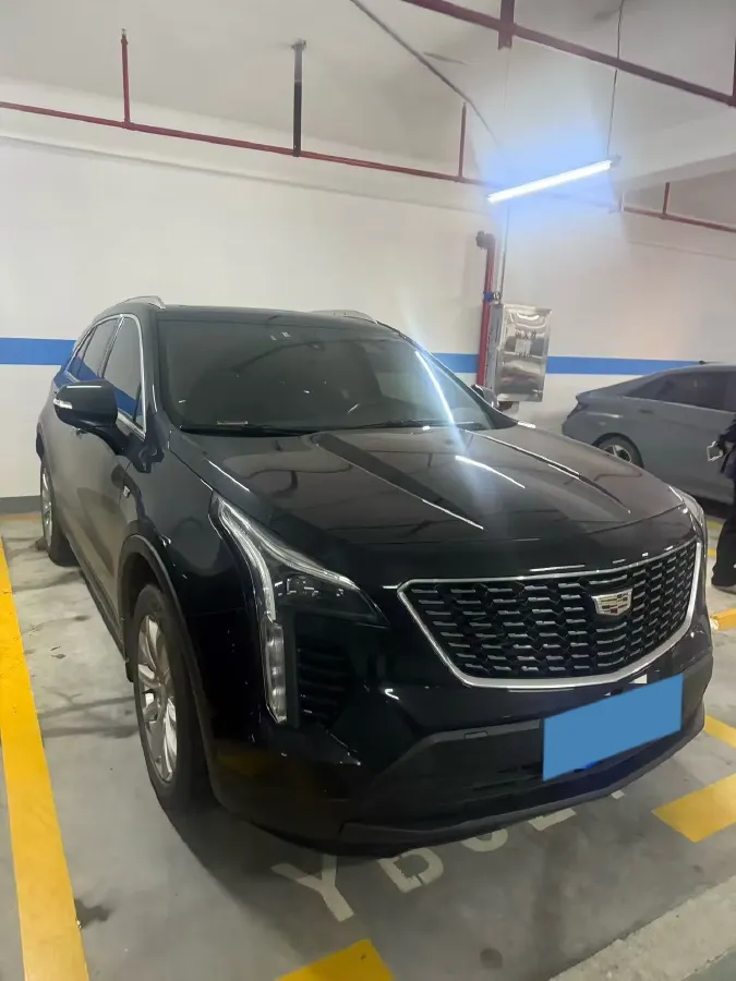 2022 Cadillac XT4 2.0T 237HP L4 9AT,autocango,china used car exporter,china ev exporter,chinese used car exporter,chinese used ev exporter