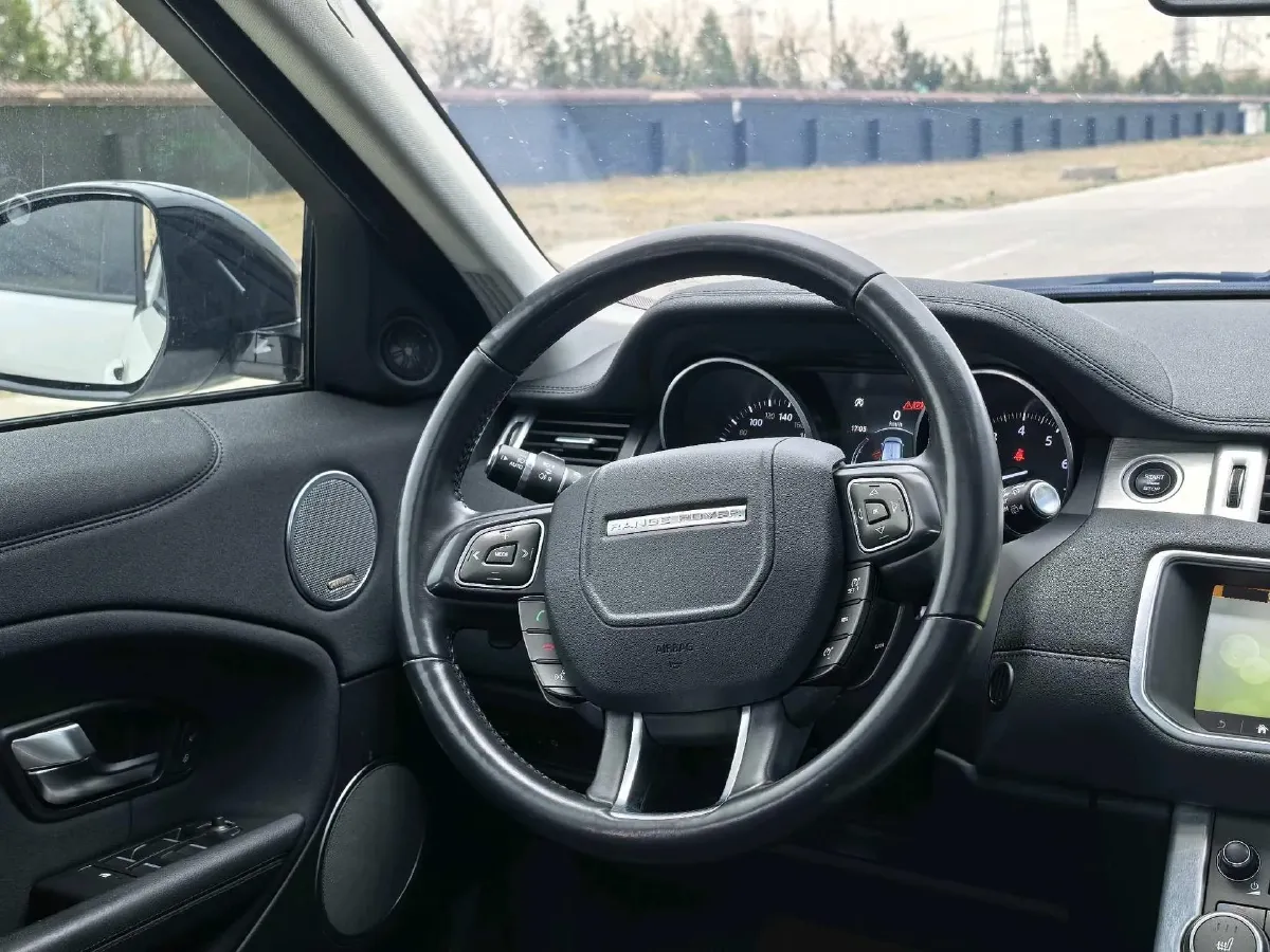 2018 Land Rover Range Rover Evoque 2.0T 241HP L4 9AT,autocango,china used car exporter,china ev exporter,chinese used car exporter,chinese used ev exporter
