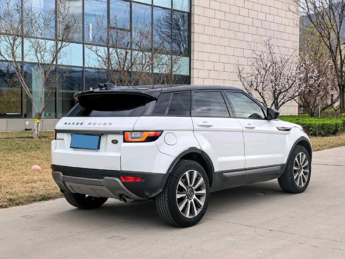 2018 Land Rover Range Rover Evoque 2.0T 241HP L4 9AT,autocango,china used car exporter,china ev exporter,chinese used car exporter,chinese used ev exporter