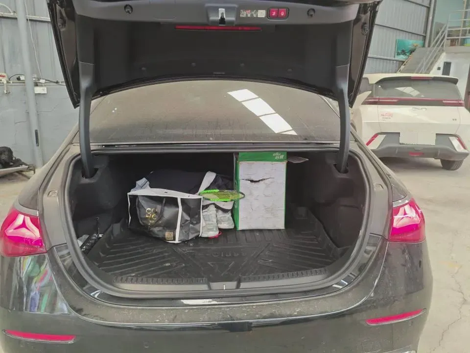 2024 Mercedes-Benz E Class 2.0T 258HP L4 9AT,autocango,china used car exporter,china ev exporter,chinese used car exporter,chinese used ev exporter