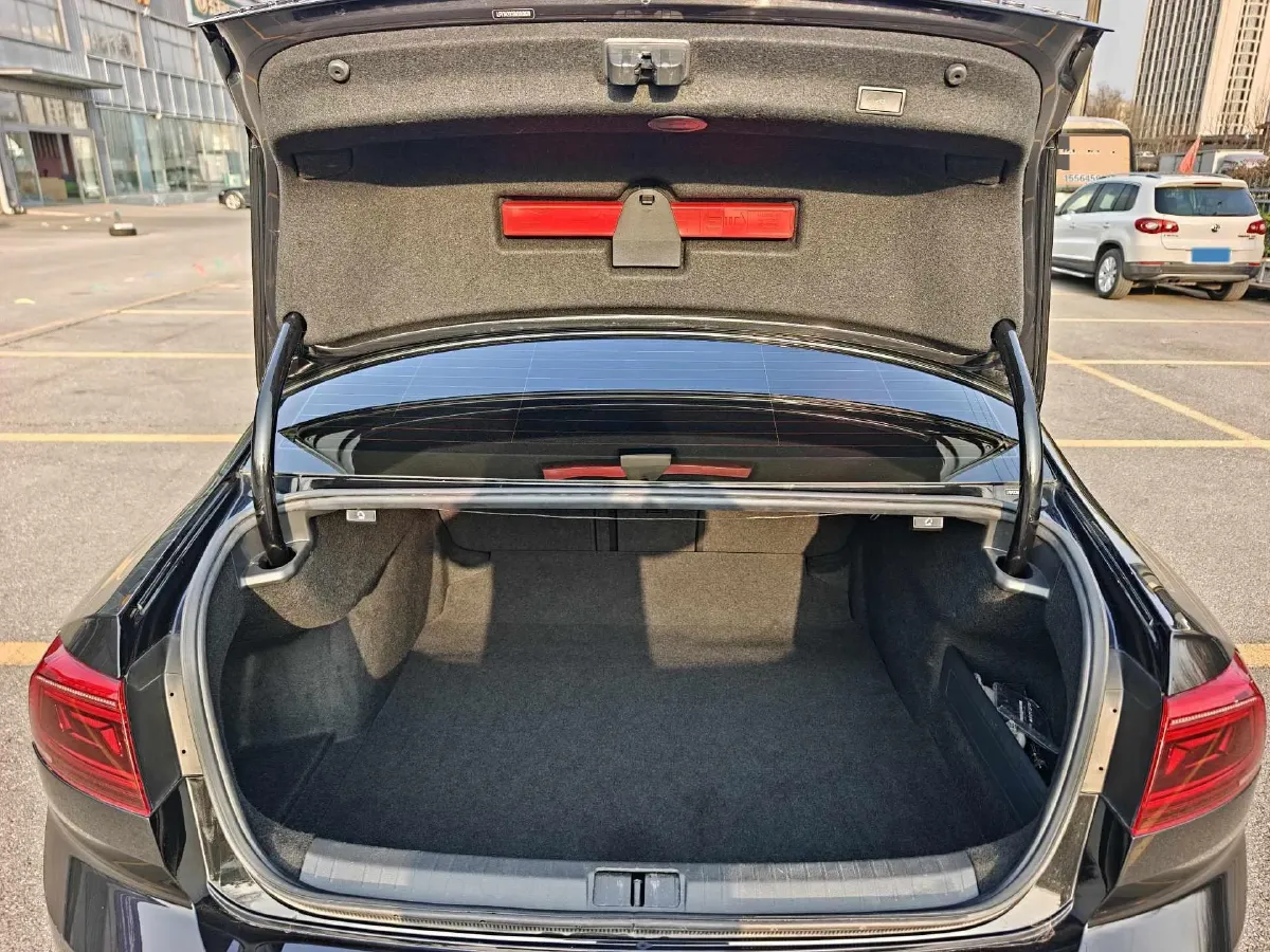 2020 Volkswagen Magotan 2.0T 186HP L4 7DCT,autocango,china used car exporter,china ev exporter,chinese used car exporter,chinese used ev exporter