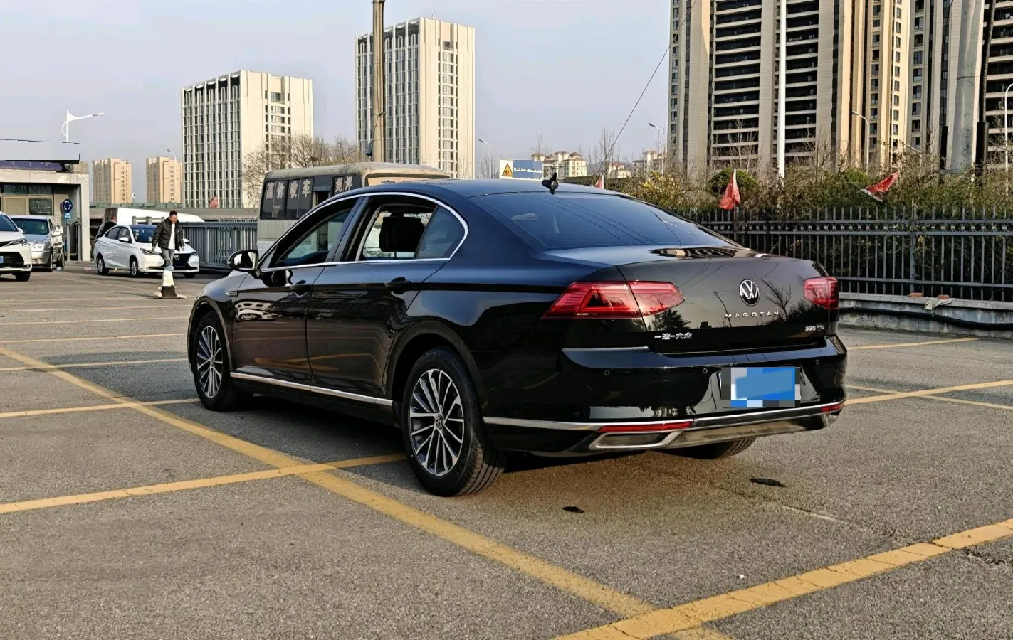 2020 Volkswagen Magotan 2.0T 186HP L4 7DCT,autocango,china used car exporter,china ev exporter,chinese used car exporter,chinese used ev exporter