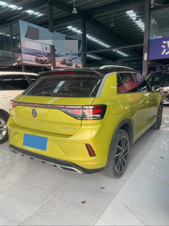 2023 Volkswagen T-Roc 1.5T 160HP L4 7DCT,autocango,china used car exporter,china ev exporter,chinese used car exporter,chinese used ev exporter