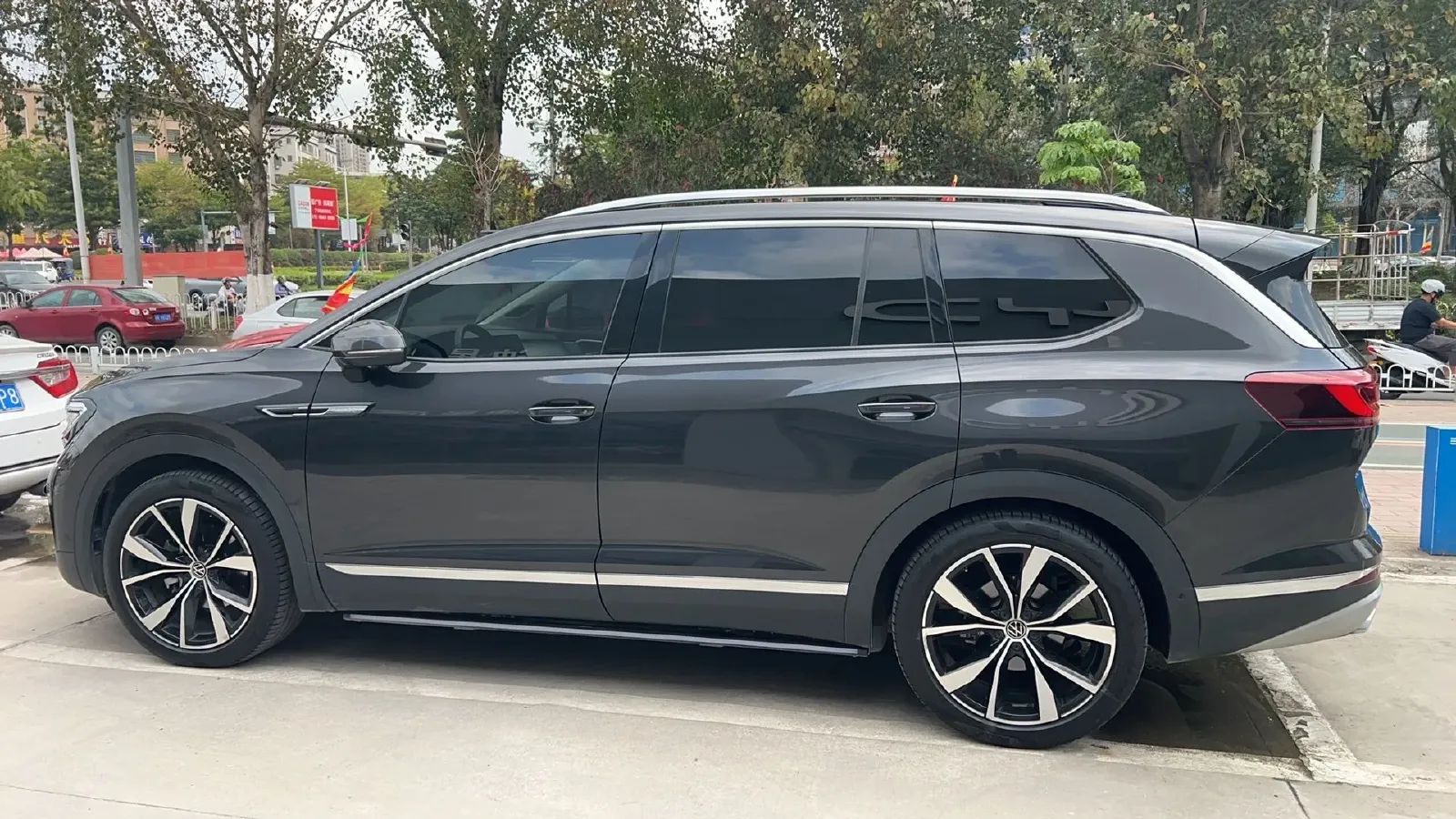 2023 Volkswagen Talagon 2.5T 299HP V6 7DCT,autocango,china used car exporter,china ev exporter,chinese used car exporter,chinese used ev exporter