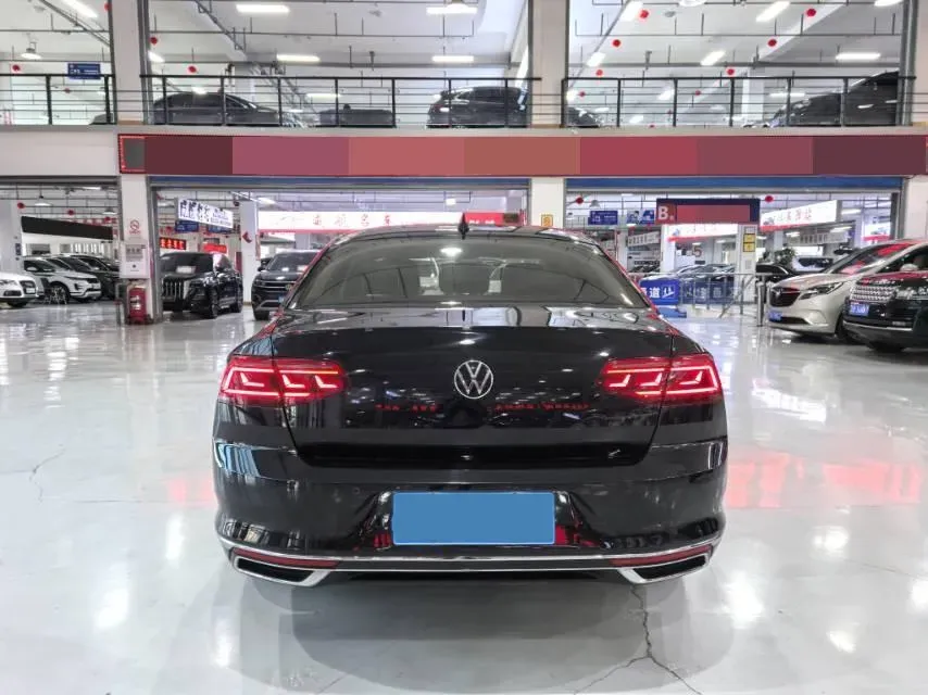 2020 Volkswagen Magotan 2.0T 186HP L4 7DCT,autocango,china used car exporter,china ev exporter,chinese used car exporter,chinese used ev exporter