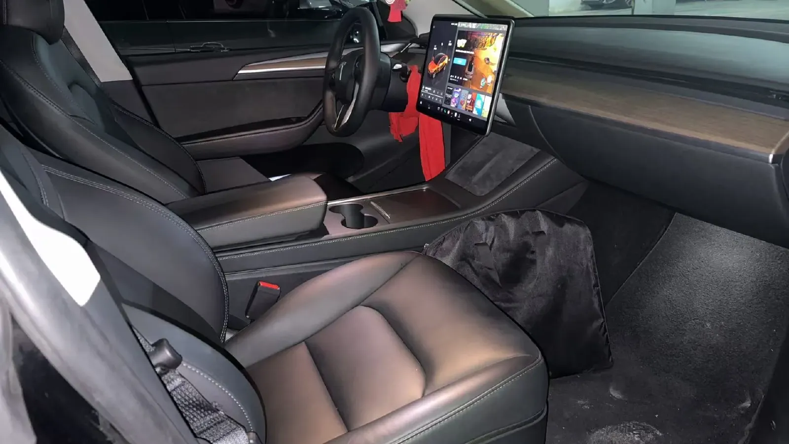 2022 Tesla Model Y BEV 60KWH,autocango,china used car exporter,china ev exporter,chinese used car exporter,chinese used ev exporter