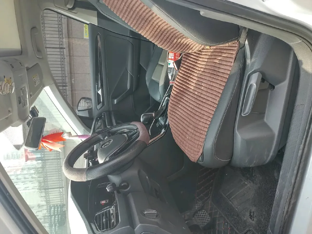 2021 Volkswagen T-Roc 1.4T 150HP L4 7DCT,autocango,china used car exporter,china ev exporter,chinese used car exporter,chinese used ev exporter