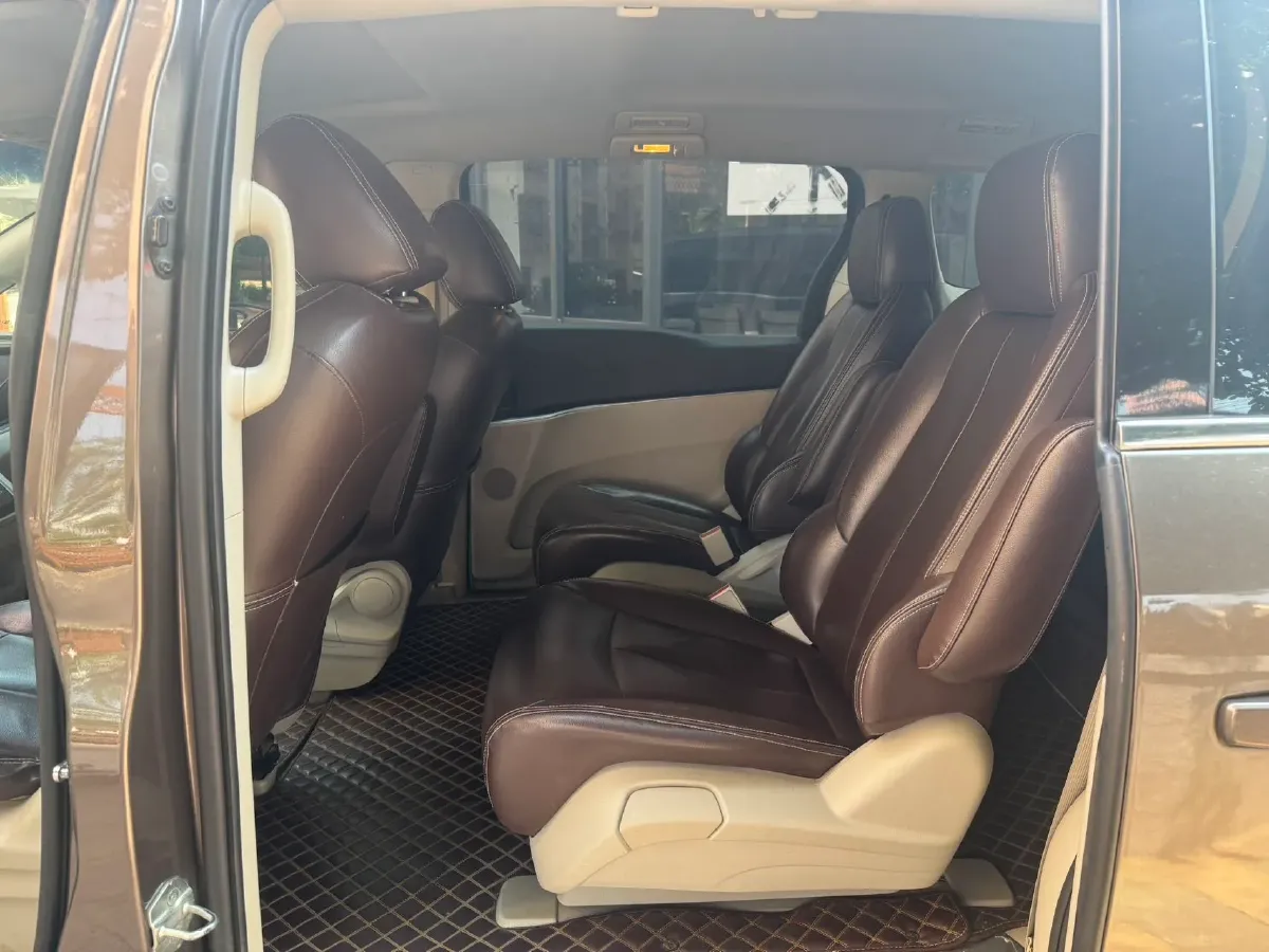 2021 Buick GL8 2.0T 237HP L4 9AT,autocango,china used car exporter,china ev exporter,chinese used car exporter,chinese used ev exporter