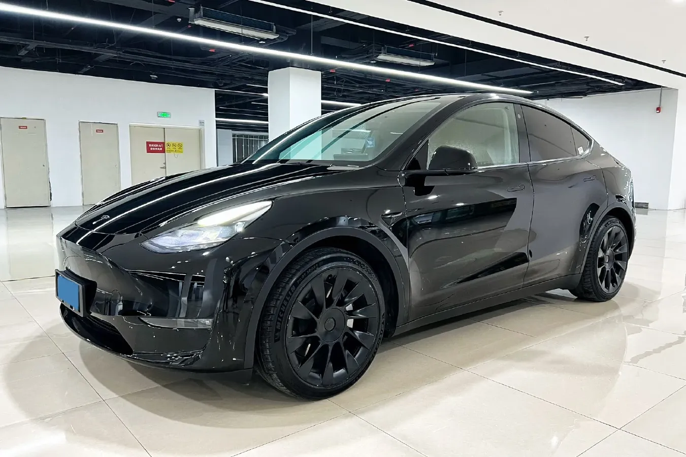 2021 Tesla Model Y BEV 60KWH,autocango,china used car exporter,china ev exporter,chinese used car exporter,chinese used ev exporter