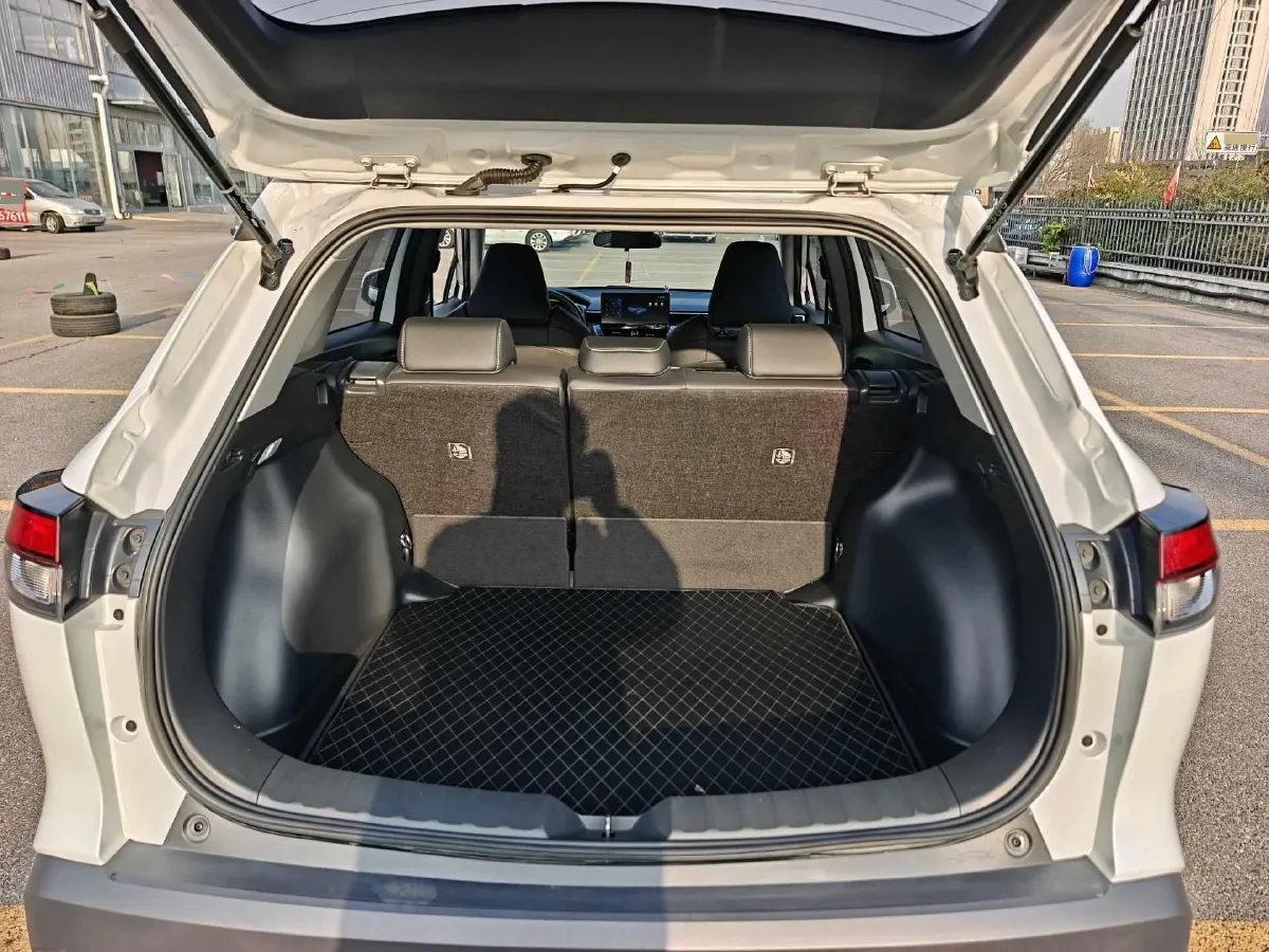 2024 Toyota Frontlander 2.0L 171HP L4 CVT,autocango,china used car exporter,china ev exporter,chinese used car exporter,chinese used ev exporter