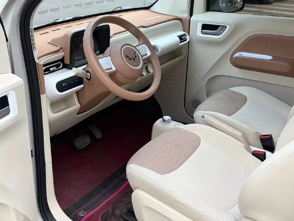 2024 WuLing HongGuang MINI EV BEV 17.3KWH,autocango,china used car exporter,china ev exporter,chinese used car exporter,chinese used ev exporter