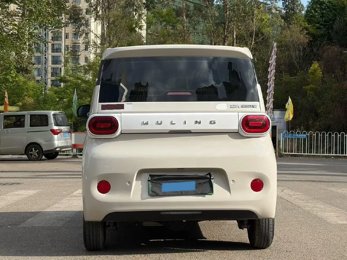 2024 WuLing HongGuang MINI EV BEV 17.3KWH,autocango,china used car exporter,china ev exporter,chinese used car exporter,chinese used ev exporter