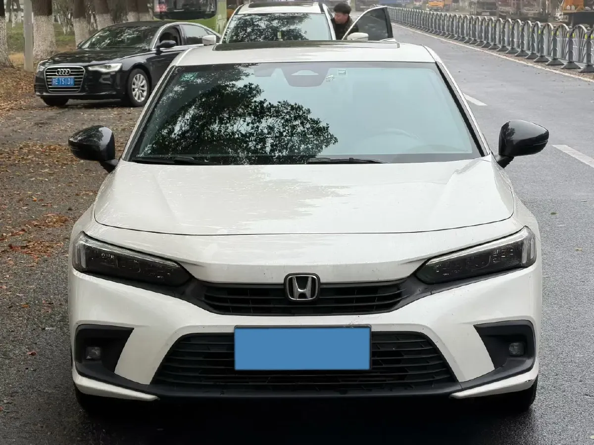 2022 Honda Civic 1.5T 182HP L4 CVT,autocango,china used car exporter,china ev exporter,chinese used car exporter,chinese used ev exporter