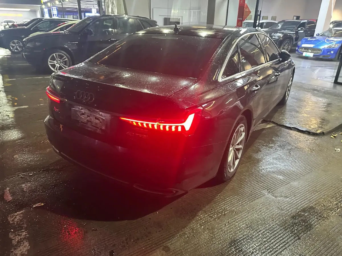 2020 Audi A6L 2.0T 190HP L4 7DCT,autocango,china used car exporter,china ev exporter,chinese used car exporter,chinese used ev exporter