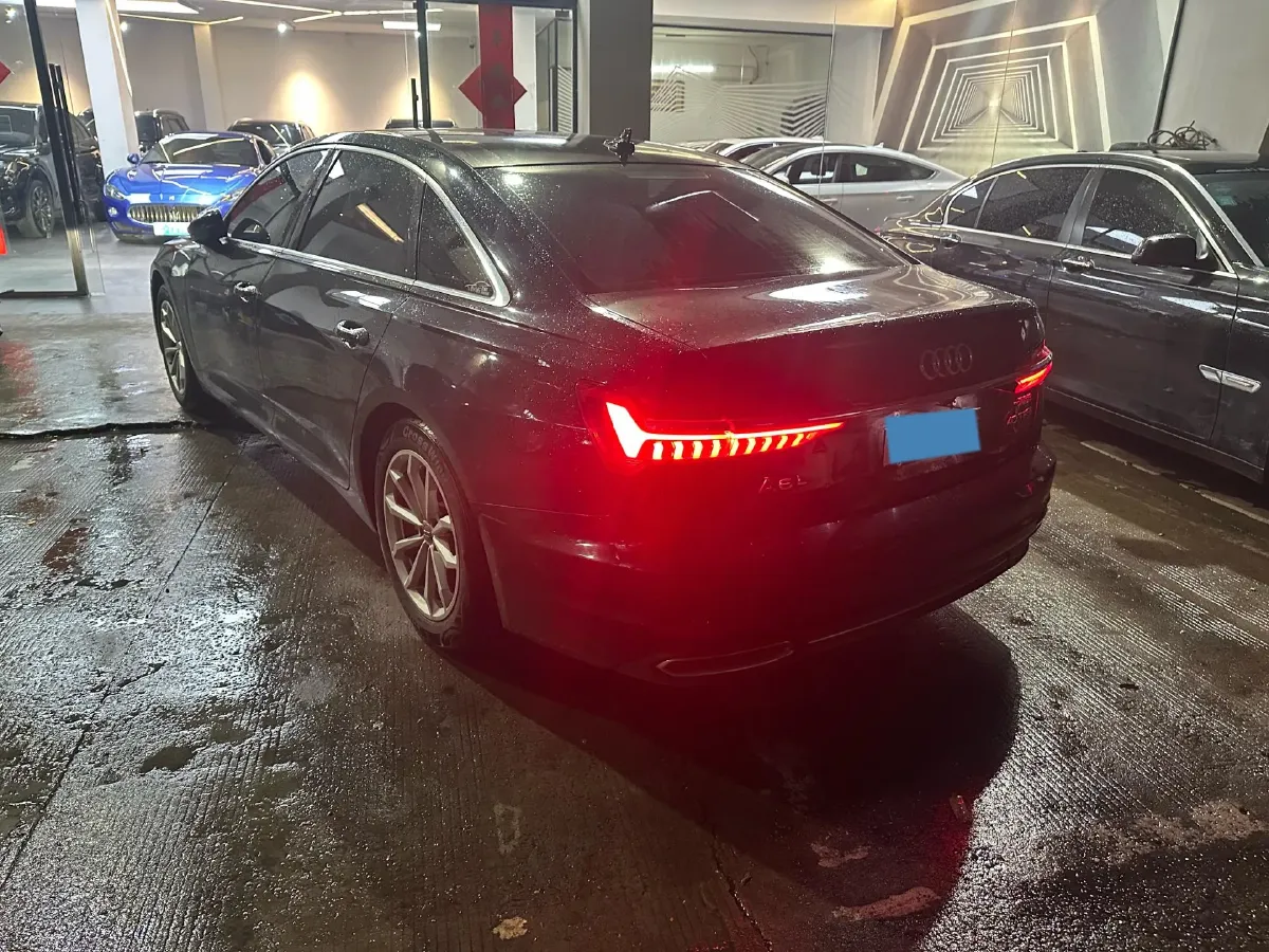 2020 Audi A6L 2.0T 190HP L4 7DCT,autocango,china used car exporter,china ev exporter,chinese used car exporter,chinese used ev exporter
