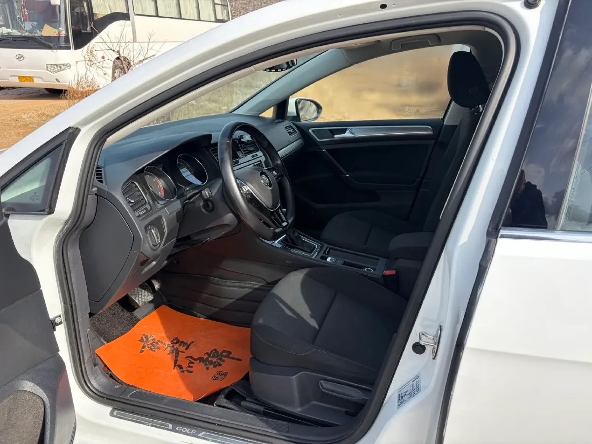 2019 Volkswagen Golf 1.2T 116HP L4 7DCT,autocango,china used car exporter,china ev exporter,chinese used car exporter,chinese used ev exporter