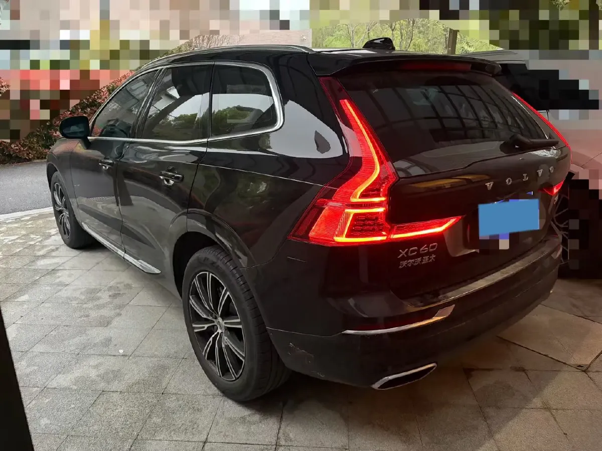 2020 Volvo XC60 2.0T 254HP L4 8AT,autocango,china used car exporter,china ev exporter,chinese used car exporter,chinese used ev exporter