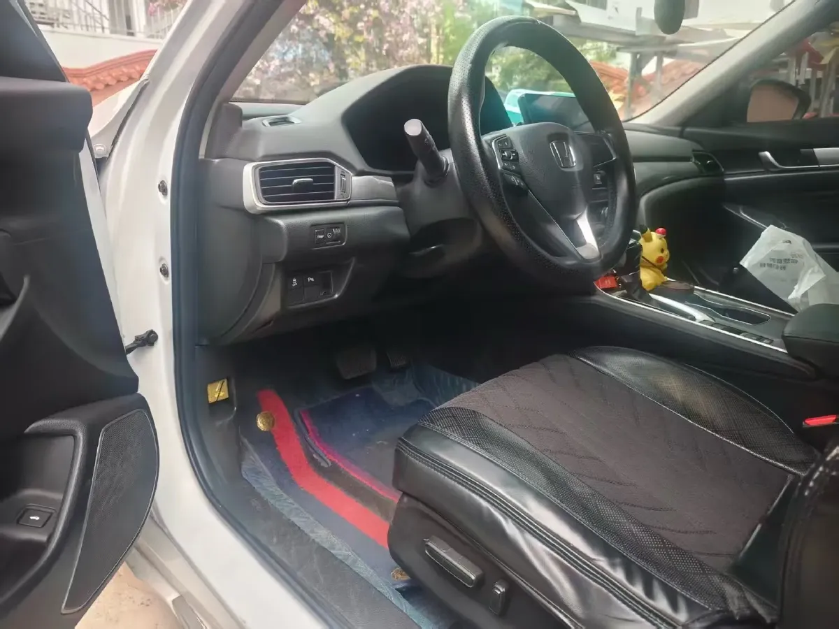 2022 Honda Accord 1.5T 194HP L4 CVT,autocango,china used car exporter,china ev exporter,chinese used car exporter,chinese used ev exporter