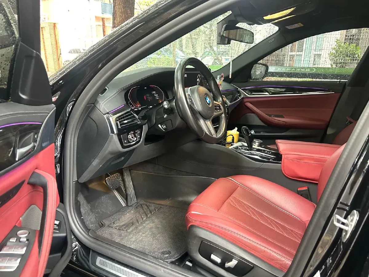 2021 BMW 5 Series 2.0T 184HP L4 8AT,autocango,china used car exporter,china ev exporter,chinese used car exporter,chinese used ev exporter