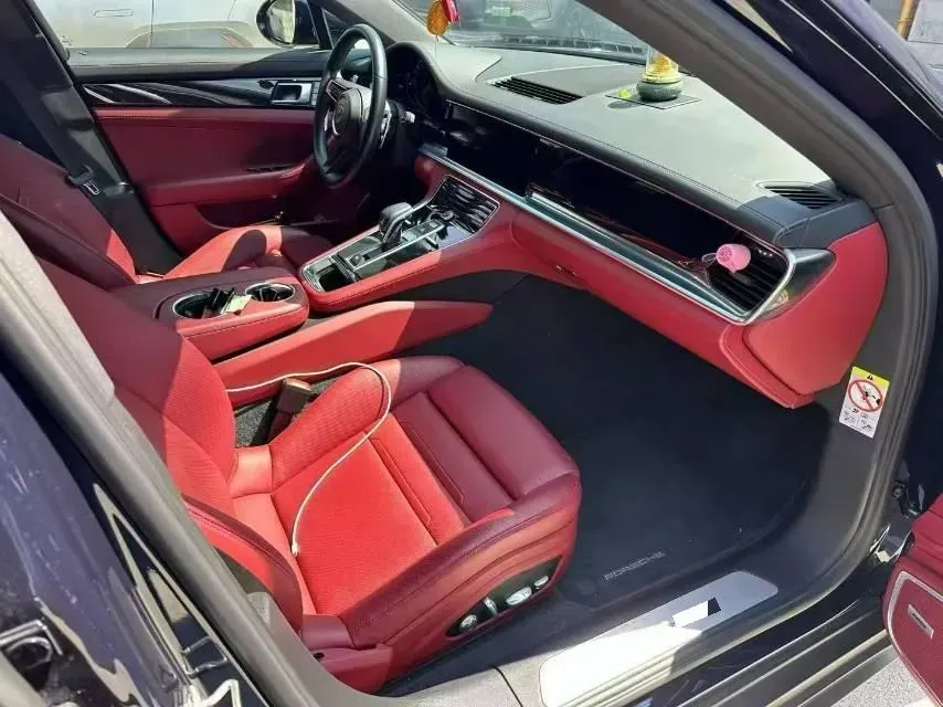 2021 Porsche Panamera 2.9T 330HP V6 8DCT,autocango,china used car exporter,china ev exporter,chinese used car exporter,chinese used ev exporter