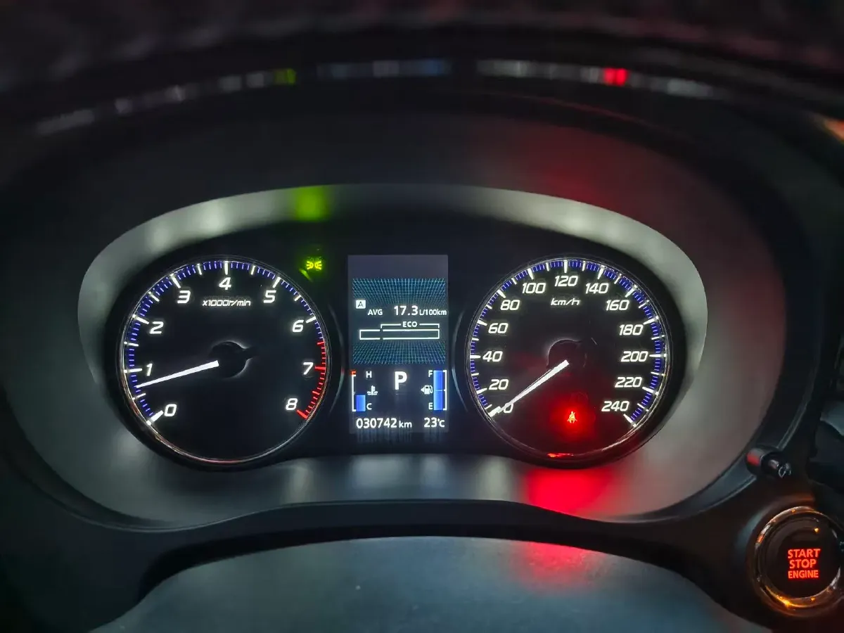 2021 Mitsubishi Outlander 2.0L 166HP L4 CVT,autocango,china used car exporter,china ev exporter,chinese used car exporter,chinese used ev exporter