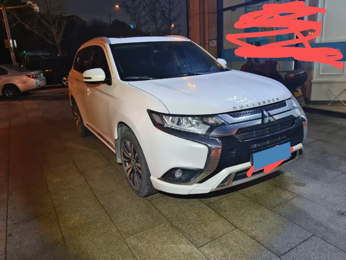 2021 Mitsubishi Outlander 2.0L 166HP L4 CVT,autocango,china used car exporter,china ev exporter,chinese used car exporter,chinese used ev exporter
