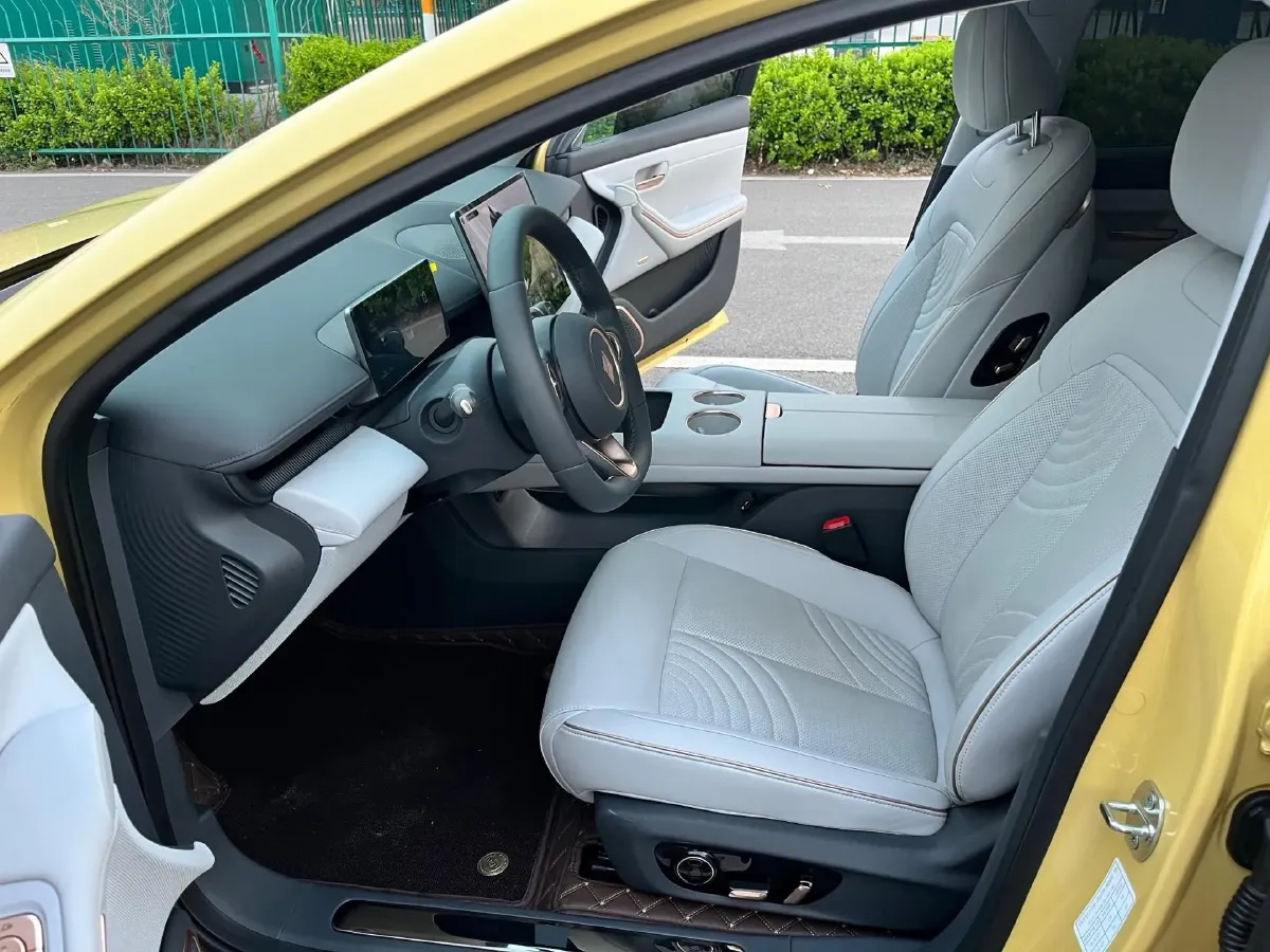 2025 BaoJun XiangJing BEV,autocango,china used car exporter,china ev exporter,chinese used car exporter,chinese used ev exporter