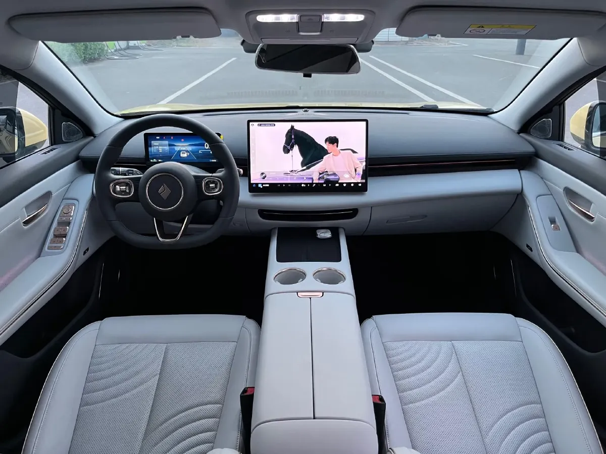 2025 BaoJun XiangJing BEV,autocango,china used car exporter,china ev exporter,chinese used car exporter,chinese used ev exporter