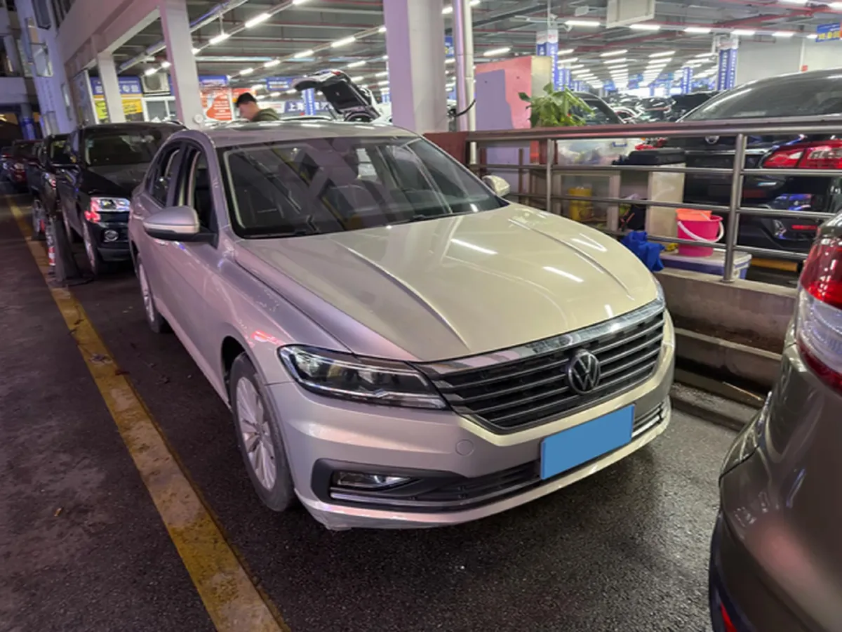 2018 Skoda Karoq 1.4T 150HP L4 7DCT,autocango,china used car exporter,china ev exporter,chinese used car exporter,chinese used ev exporter