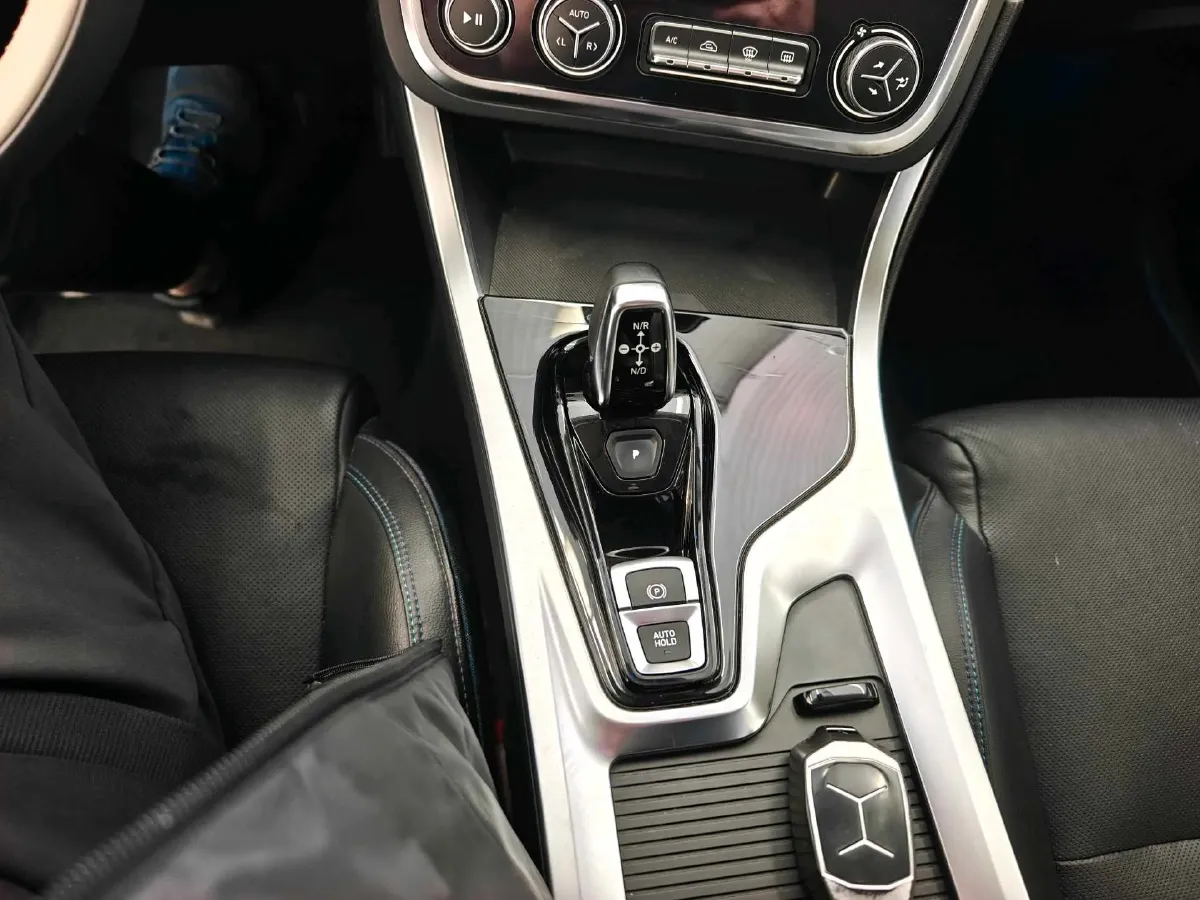 2019 LYNK&CO 01 2.0T 190HP L4 6AT,autocango,china used car exporter,china ev exporter,chinese used car exporter,chinese used ev exporter