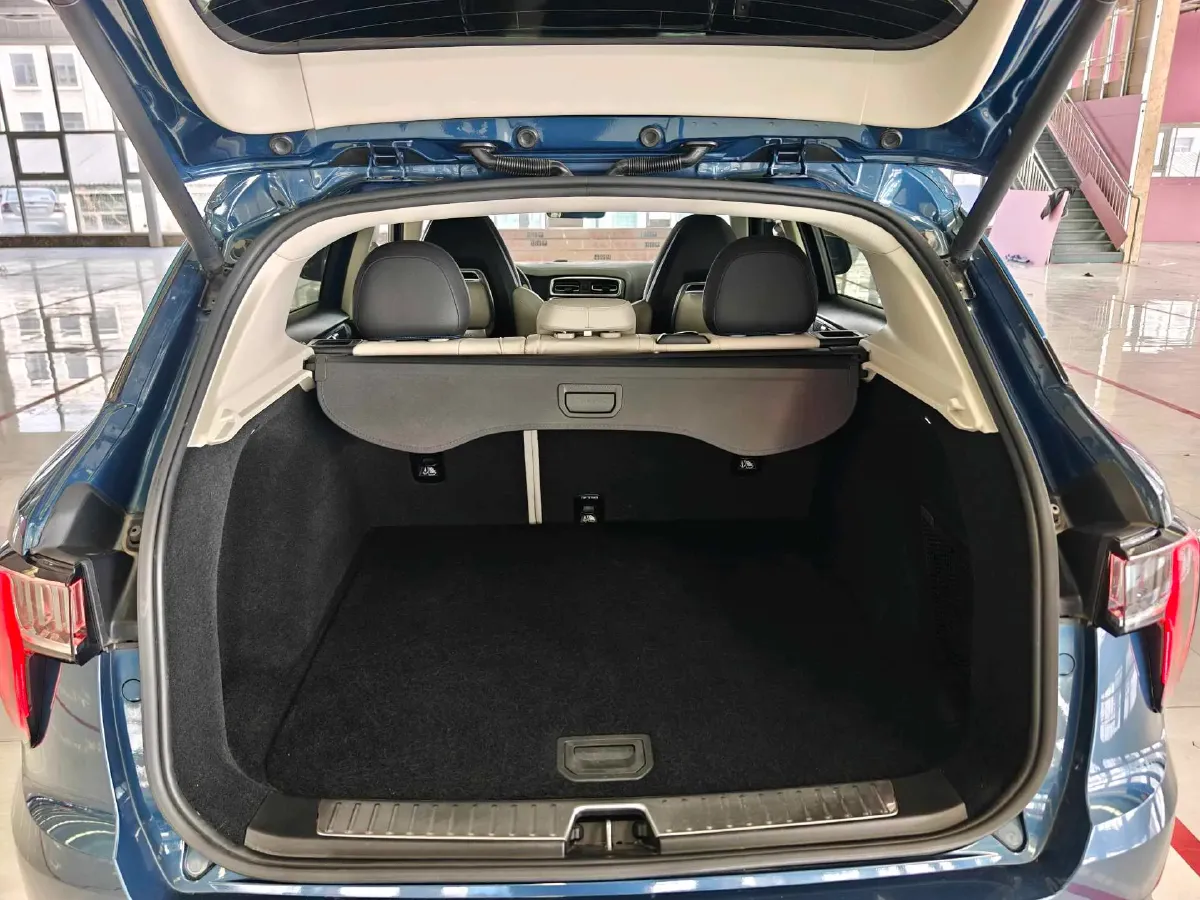 2019 LYNK&CO 01 2.0T 190HP L4 6AT,autocango,china used car exporter,china ev exporter,chinese used car exporter,chinese used ev exporter