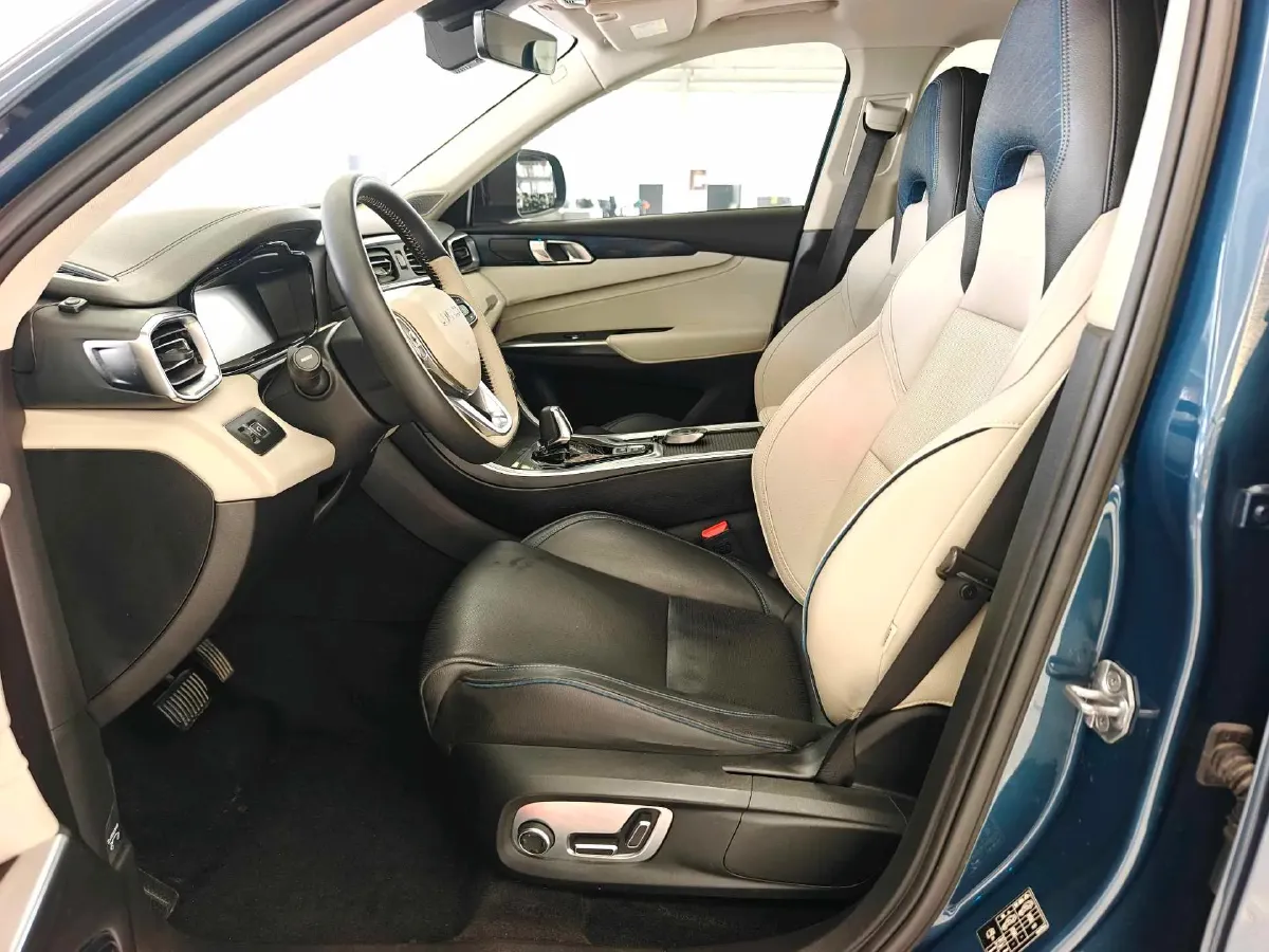 2019 LYNK&CO 01 2.0T 190HP L4 6AT,autocango,china used car exporter,china ev exporter,chinese used car exporter,chinese used ev exporter