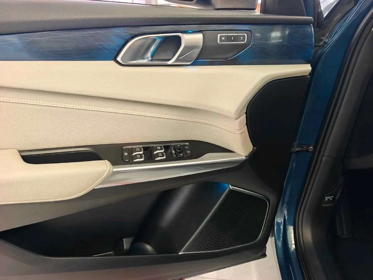 2019 LYNK&CO 01 2.0T 190HP L4 6AT,autocango,china used car exporter,china ev exporter,chinese used car exporter,chinese used ev exporter