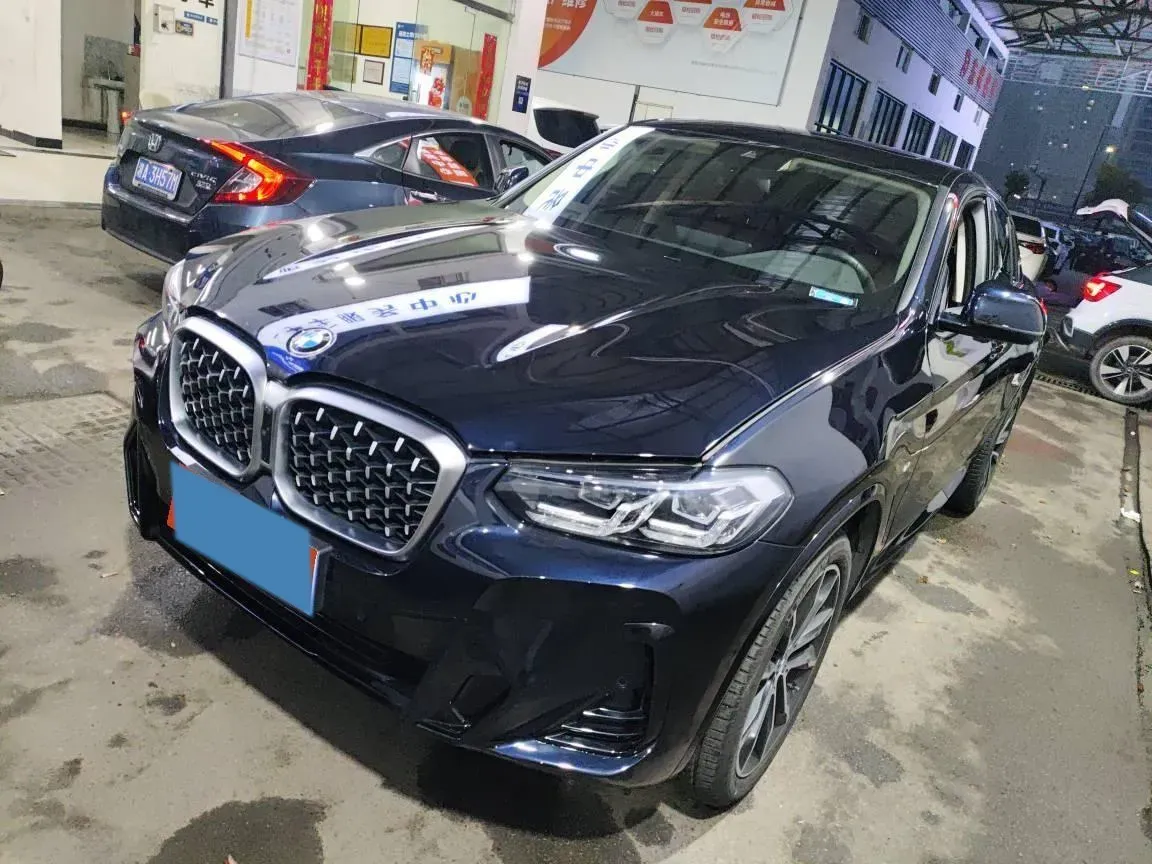 2022 BMW X4 2.0T 245HP L4 8AT,autocango,china used car exporter,china ev exporter,chinese used car exporter,chinese used ev exporter
