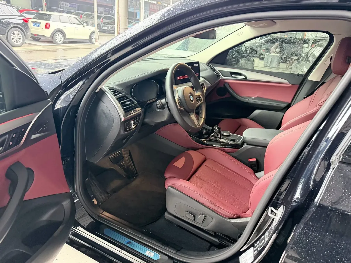 2022 BMW X4 2.0T 245HP L4 8AT,autocango,china used car exporter,china ev exporter,chinese used car exporter,chinese used ev exporter