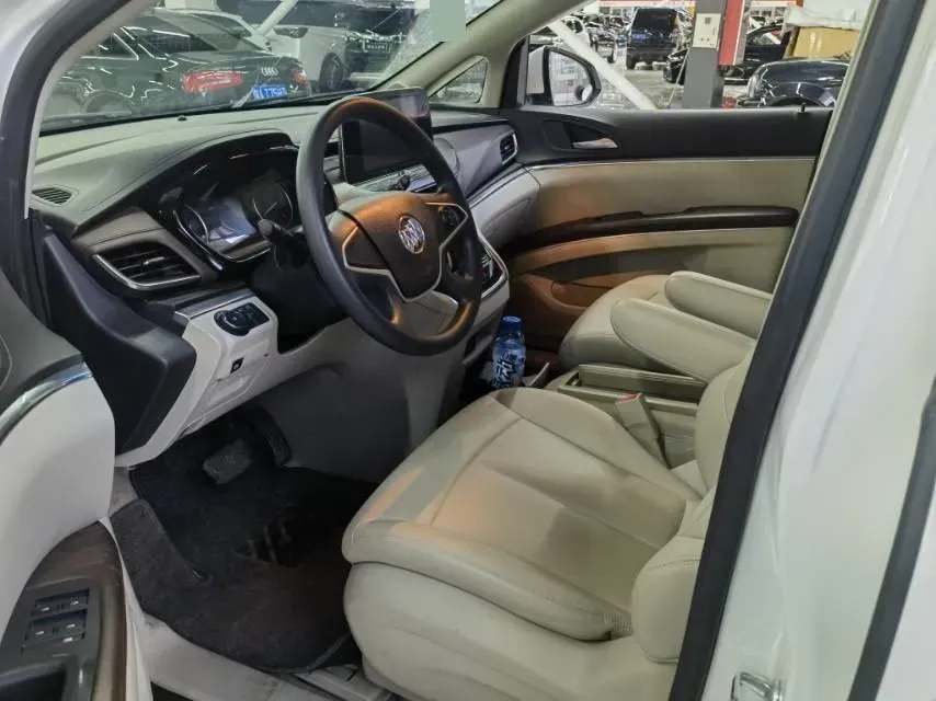 2021 Buick GL8 2.0T 237HP L4 9AT,autocango,china used car exporter,china ev exporter,chinese used car exporter,chinese used ev exporter