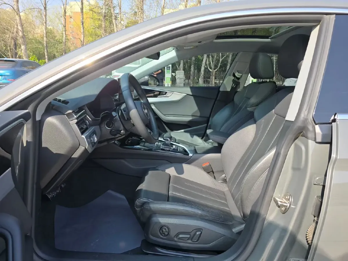 2024 Audi A5 2.0T 204HP L4 7DCT,autocango,china used car exporter,china ev exporter,chinese used car exporter,chinese used ev exporter