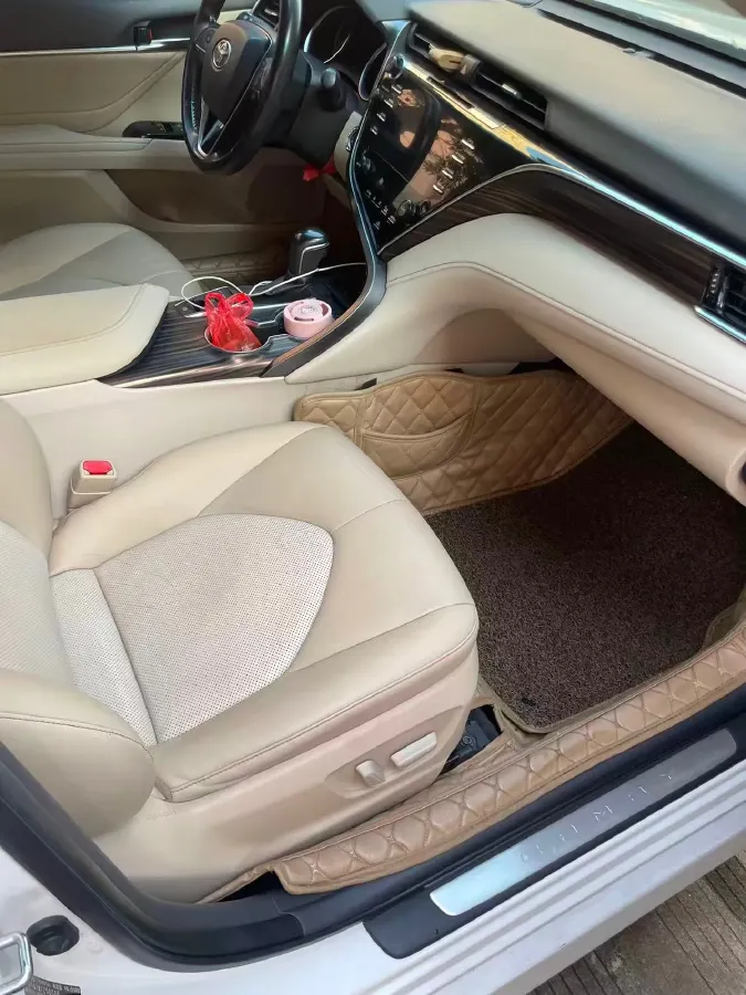 2018 Toyota Camry 2.5L 209HP L4 8AT,autocango,china used car exporter,china ev exporter,chinese used car exporter,chinese used ev exporter