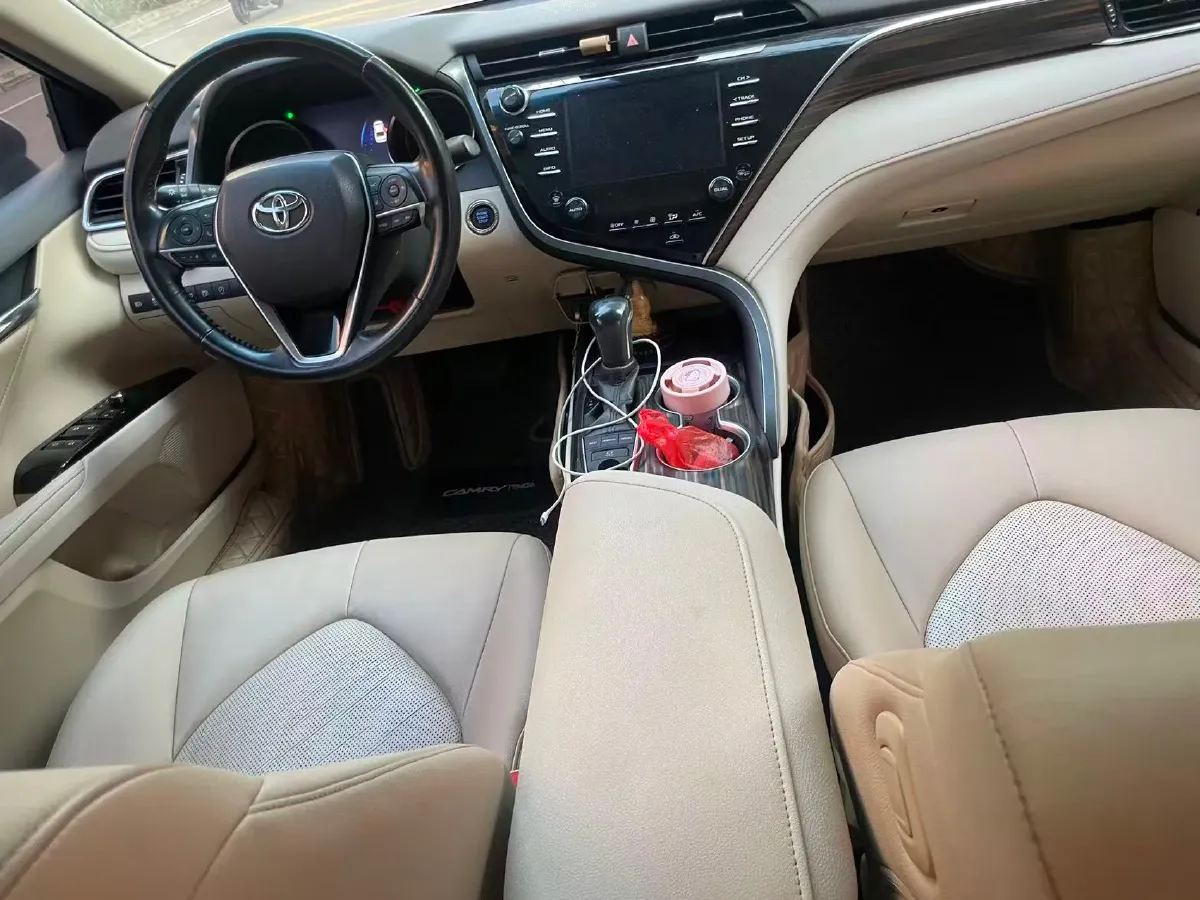2018 Toyota Camry 2.5L 209HP L4 8AT,autocango,china used car exporter,china ev exporter,chinese used car exporter,chinese used ev exporter