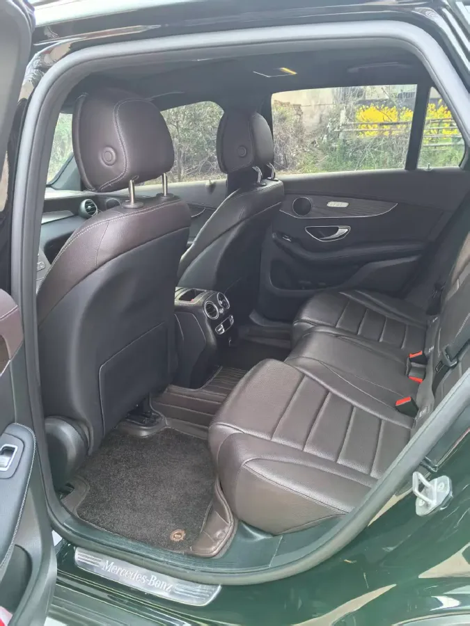 2022 Mercedes-Benz GLC Class 2.0T 258HP L4 9AT,autocango,china used car exporter,china ev exporter,chinese used car exporter,chinese used ev exporter