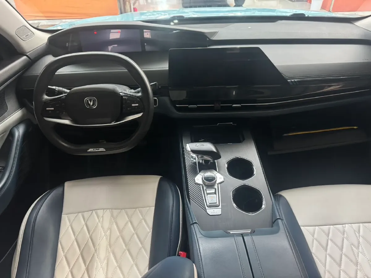 2023 ChangAn UNI-K iDD 1.5T 170HP L4 6TCT PHEV 28.39KWH,autocango,china used car exporter,china ev exporter,chinese used car exporter,chinese used ev exporter