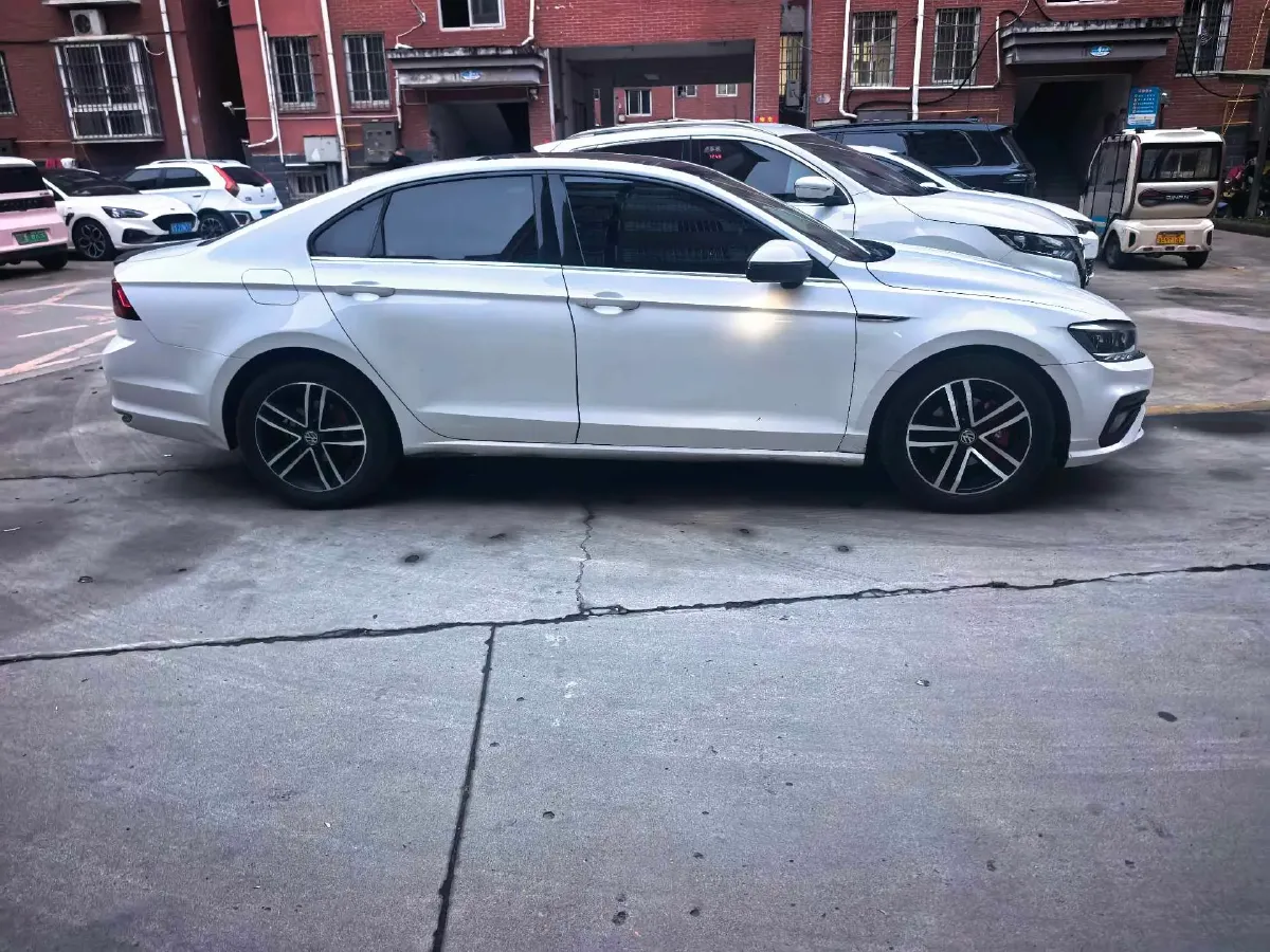 2019 Volkswagen Passat 1.4T 150HP L4 7DCT,autocango,china used car exporter,china ev exporter,chinese used car exporter,chinese used ev exporter