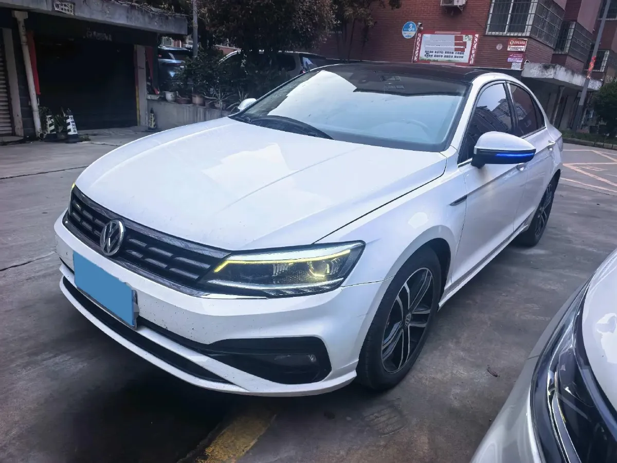 2019 Volkswagen Passat 1.4T 150HP L4 7DCT,autocango,china used car exporter,china ev exporter,chinese used car exporter,chinese used ev exporter