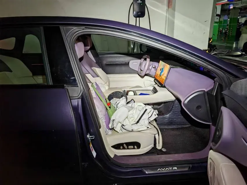 2023 Avatr 12 BEV 94.5KWH,autocango,china used car exporter,china ev exporter,chinese used car exporter,chinese used ev exporter