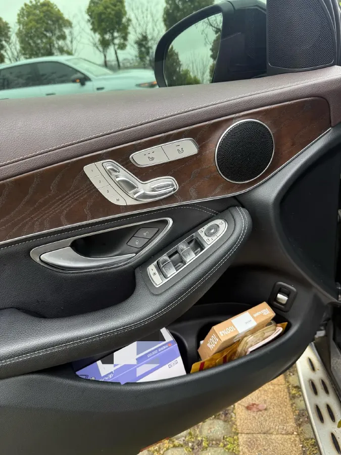 2020 Mercedes-Benz GLC Class 2.0T 258HP L4 9AT,autocango,china used car exporter,china ev exporter,chinese used car exporter,chinese used ev exporter